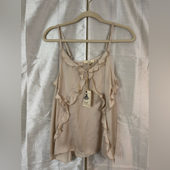 Easel Cream Ruffled Tank top - Picture 9 of 9